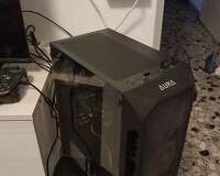 PC gaming scambio/vendo